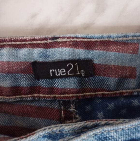 Rue21 Distressed‎ Short - Picture 3 of 5